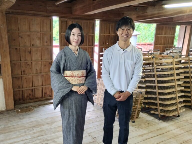 養蚕体験と見学ができる影森養蚕所