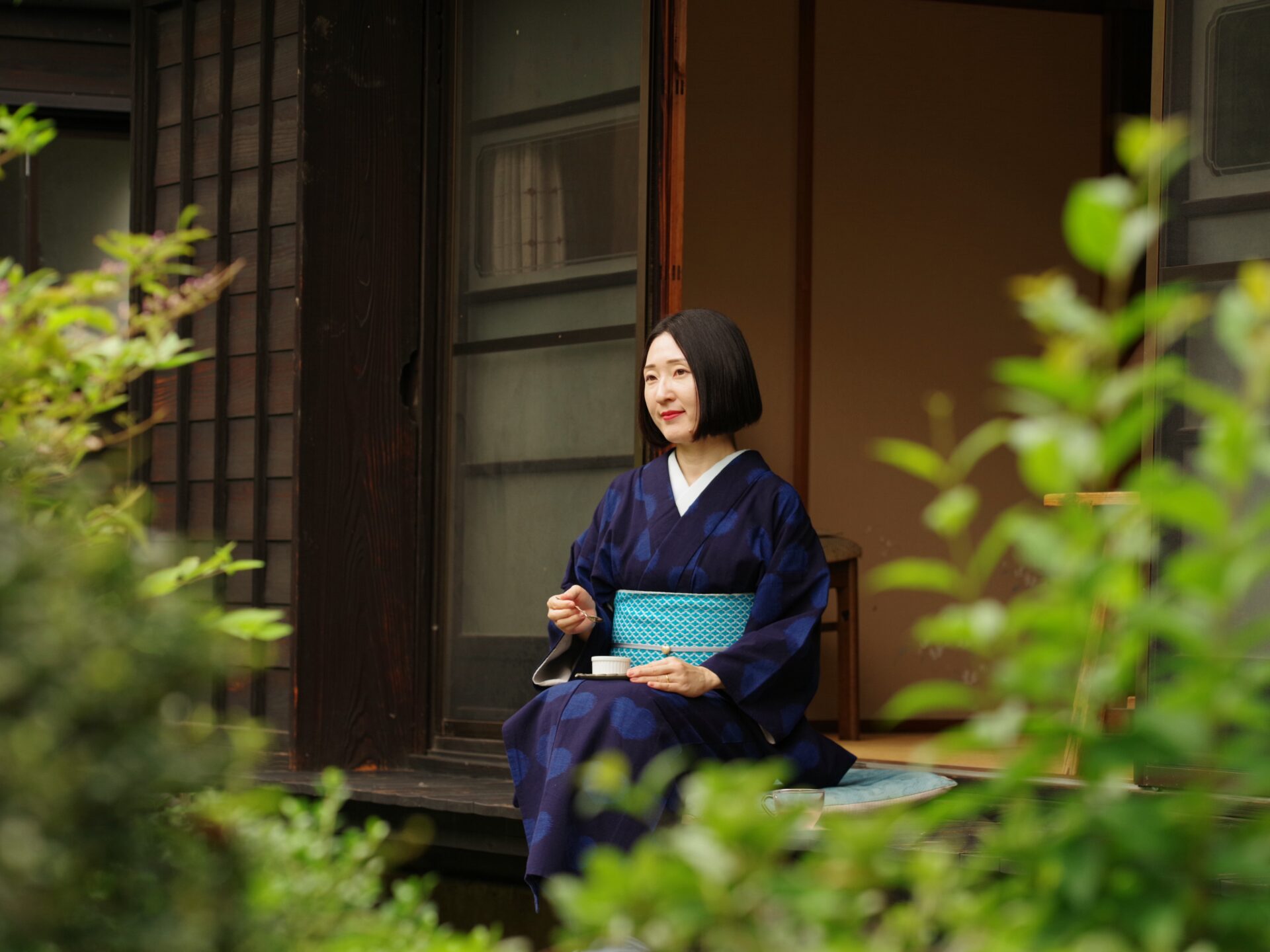 着物ポートレート「縁側で休息を」