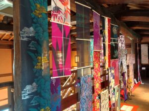 「横山織物と秩父織塾展」