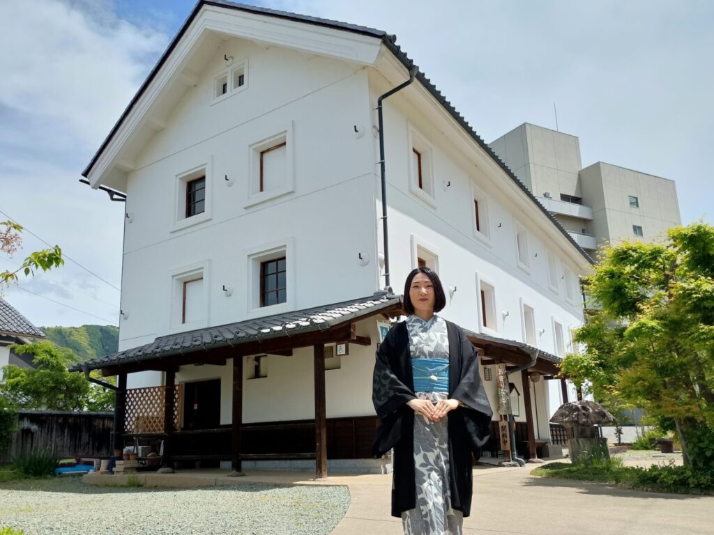 「ふれあい館まゆぐら」の外観