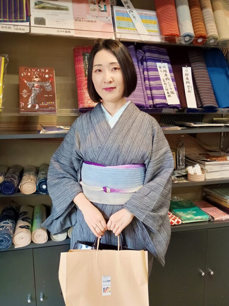 呉服笠間の内観